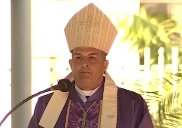 Obispo advierte que se busca amordazar a la prensa y dispara contra la justicia