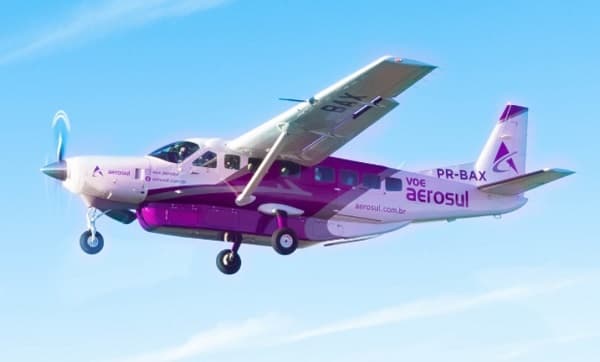 Anuncian inicio de operaciones de aerolínea brasileña