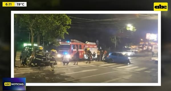 Cruce en luz roja generó choque, asegura conductor