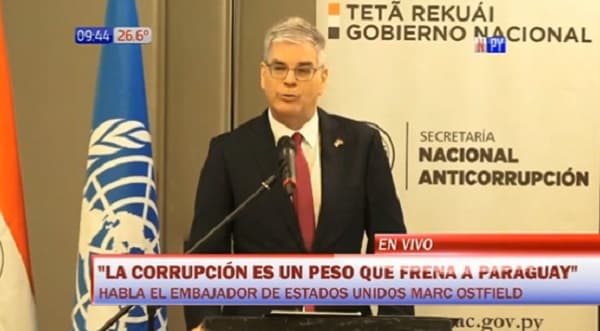 Embajador de los EE.UU. promete seguir denunciando a corruptos