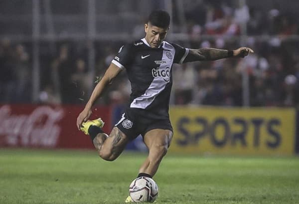 Olimpia rescindió con “Pollo” Recalde, confirma Regis 