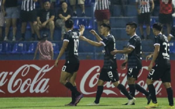 Libertad se queda con la victoria en Villa Elisa