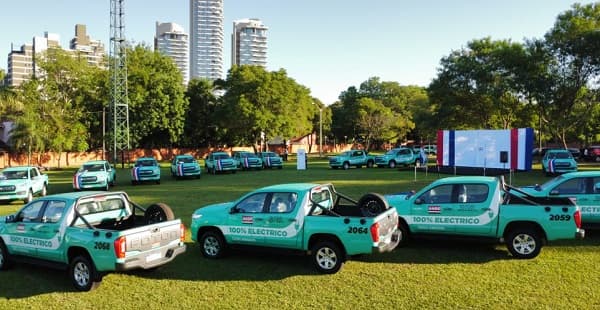 ANDE incorpora vehículos eléctricos a su flota