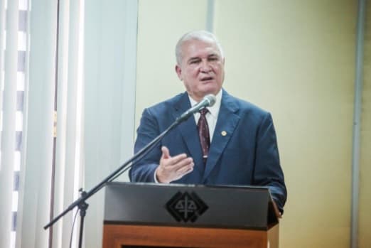 Fiscal pide más recursos para frenar crisis operativa