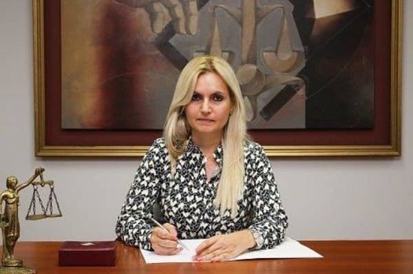Fiscala hasta pidió una mesa para el quincho, según Legal 