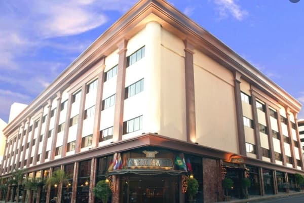 Obrero muere luego de caer de montacargas en hotel céntrico