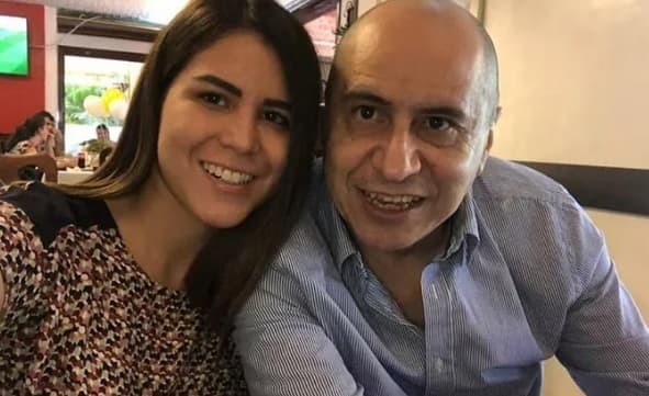 Camioneta clonada: Imputan a padre de Claudia Guillén y escribano