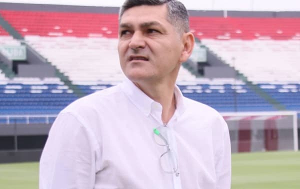 Denis Caniza confirma que está bajo cuidados médicos