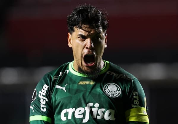 Palmeiras elimina polémicos posteos y trata de reivindicarse 