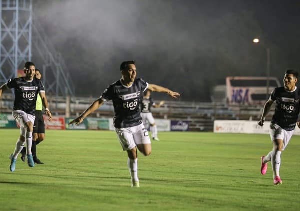 Libertad no falla y asegura mantener su ventaja en la punta