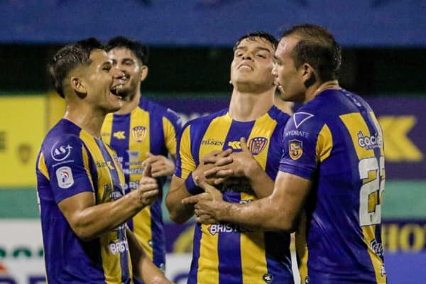 Luqueño golea a Guaraní en el Feliciano