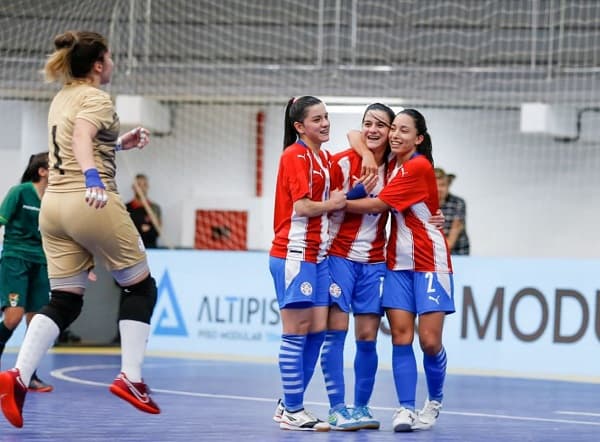 Selección de futsal femenino medirá a Brasil en final de torneo internacional 