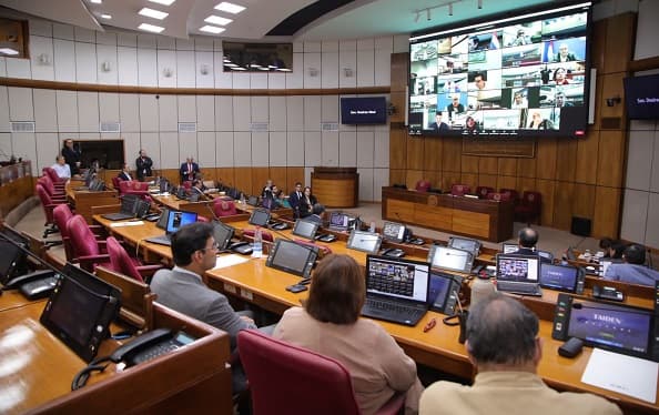 Aprueban proyecto de simplificación de trámites administrativos