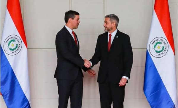 Paraguay alcanza grado de inversión: Abdo y Peña discrepan sobre responsables del logro