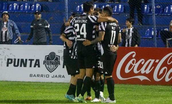 Libertad logra su cuarta victoria en el Clausura