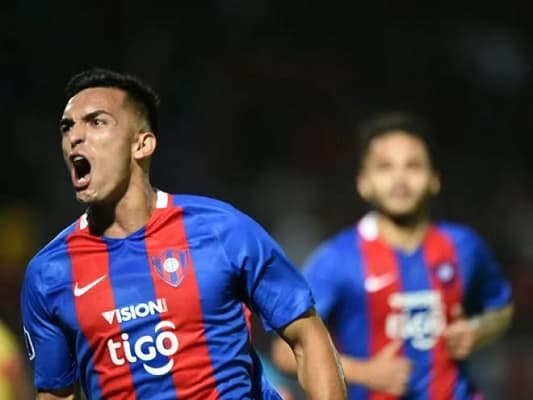 Alfio Oviedo vuelve a Cerro Porteño para reforzar su ataque