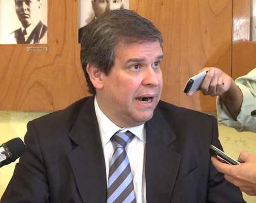 Proyecto de fusión pone en jaque al Ministerio de Hacienda