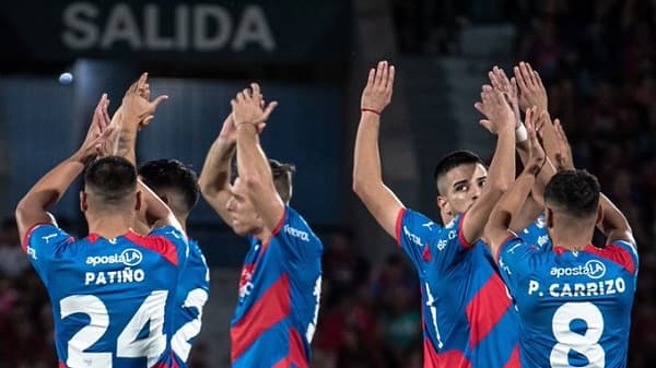 Cerro Porteño anuncia que varios jugadores no seguirían