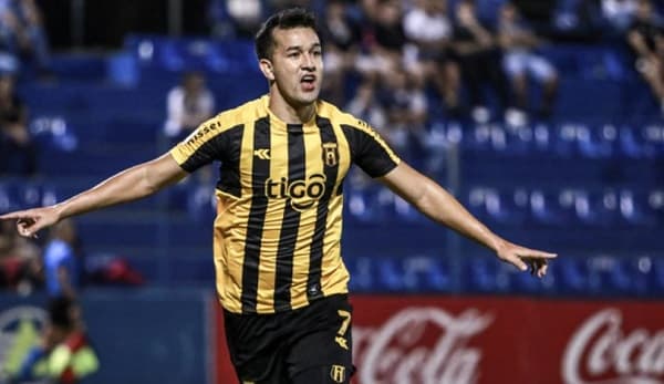 Guaraní se queda con los tres puntos en Villa Elisa