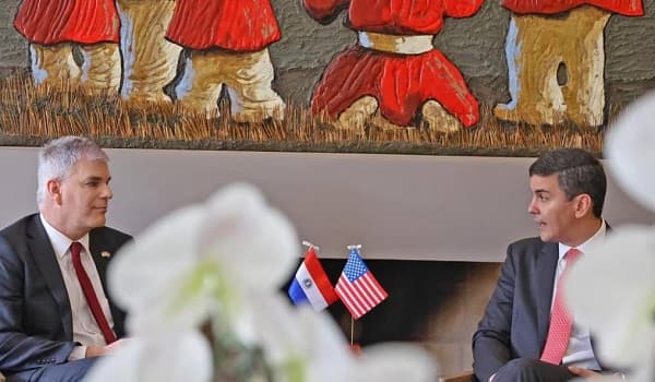 Santiago Peña promueve relaciones transparentes con EE.UU. luego de elecciones