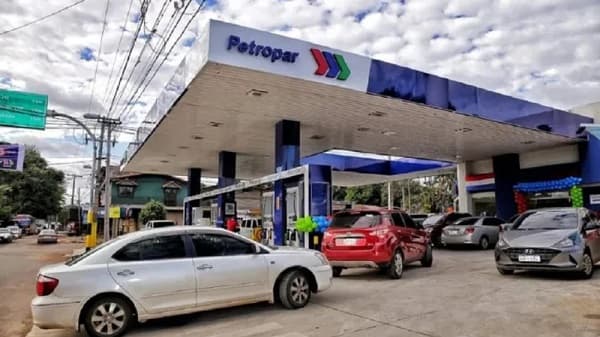 Petropar: Prometen bajar precios de combustibles