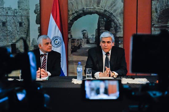 Traspaso presidencial: Entre festejos y polémicas