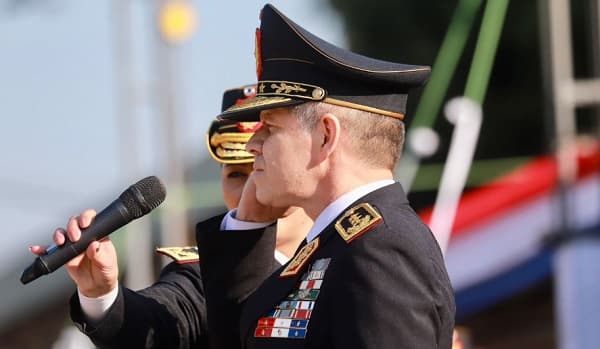 Comandante de la Policía busca restaurar la confianza ciudadana