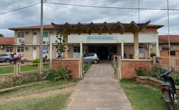 Denuncian a pediatra del Hospital de Paraguarí por abandonar su guardia