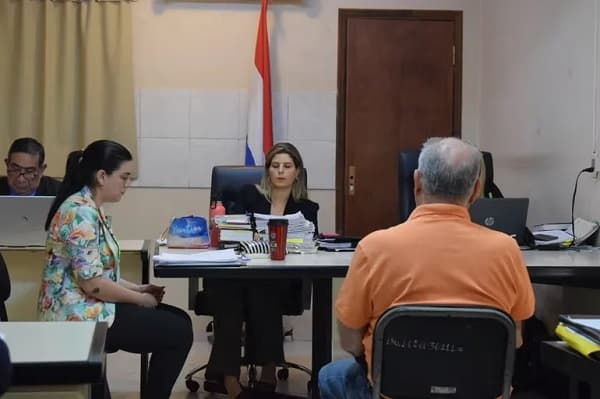 7 años de cárcel a RGD por extorsión y denuncia falsa