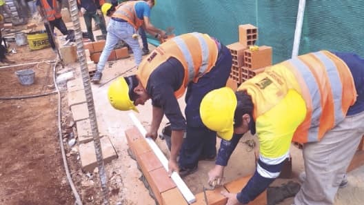 ¡Manos a la obra! ¿Quién será el Messi de los albañiles?