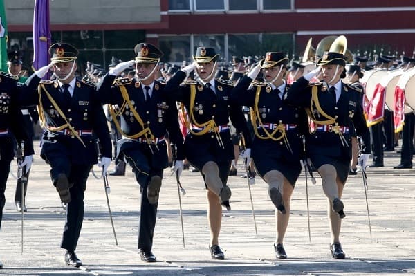 En medio de controversias, Policía Nacional celebra su día