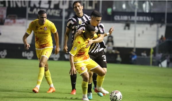 Libertad pierde sus dos primeros puntos en el Clausura