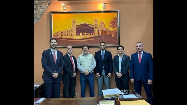 Peña confirma a titulares en Fepasa e INC