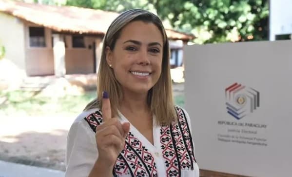 Lizarella, Bachi y otros plantean talleres ante feminicidios