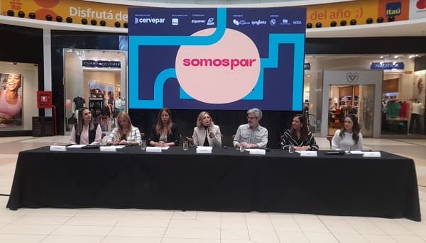 Somospar invita a mujeres a postularse a becas en formación en liderazgo