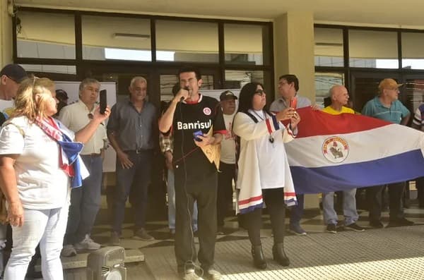 Asegurados y jubilados del IPS exigen justicia