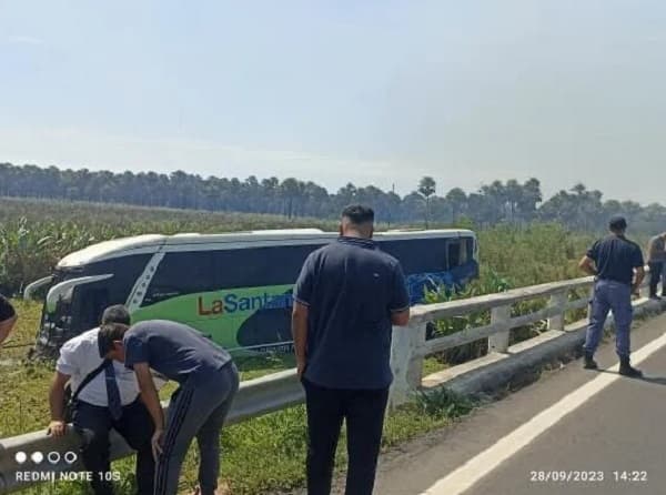 Accidente fatal en Argentina involucra a estudiantes paraguayos