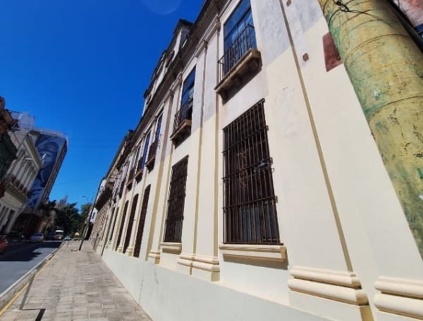 Los primeros 100 metros libres de cables marcan el inicio del proyecto “Palma brilla”