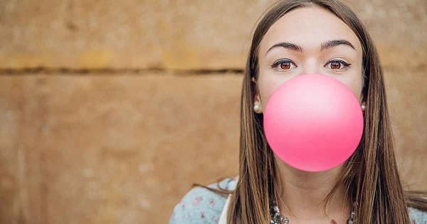¿Qué sucede cuando tragás un chicle? Mitos y realidades