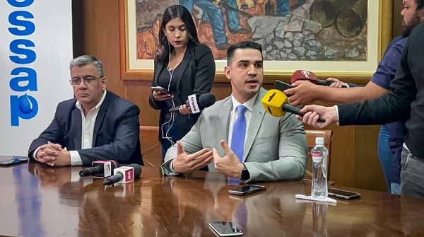 Essap firma contrato cuestionado por G. 655 millones