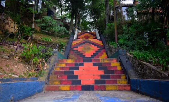 Prometen restaurar escalinata de San Bernardino