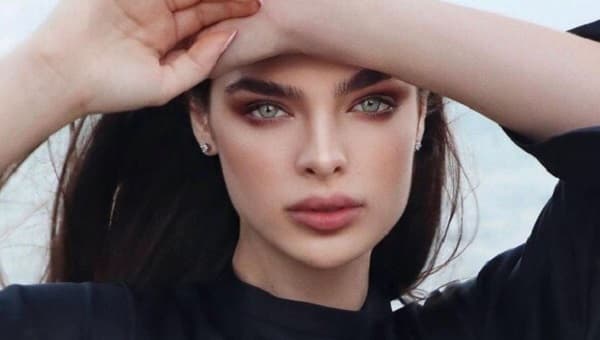 Nadia Ferreira, la paraguaya elegida para presentar en los Premios Billboard de la Música Latina 2023