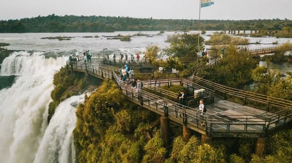 Cierre de emergencia en la Garganta del Diablo de las Cataratas del Iguazú