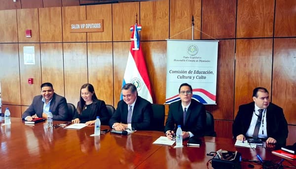 Registro Único del Estudiante: La solución para evitar títulos universitarios falsos