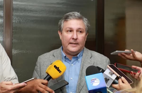 El PGN enfrenta demandas de aumento por más de US$ 640 millones, advierte Filizzola