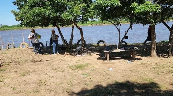 Disputa en Isla Bonita: Franja costera del riacho Negro en conflicto