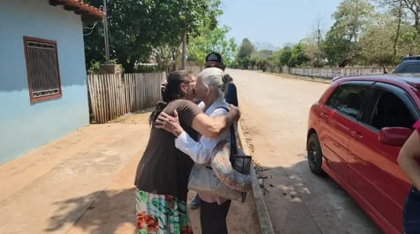 Hermanos separados por 40 años se reúnen en Loreto