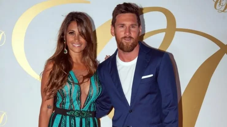 Top 20 de las novias y esposas más sexys del fútbol mundial