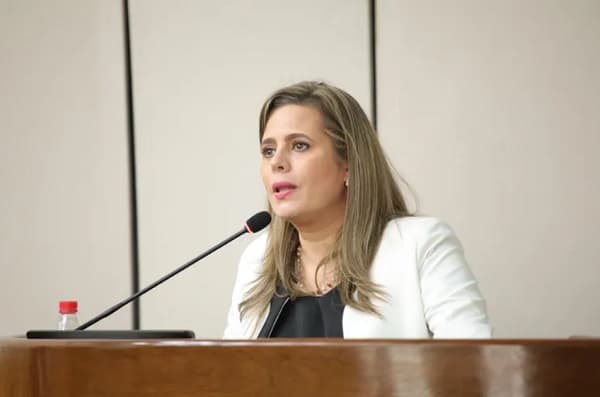 Senadora Kattya González acusa al Gobierno de ‘mentir’ sobre el convenio con la Unión Europea