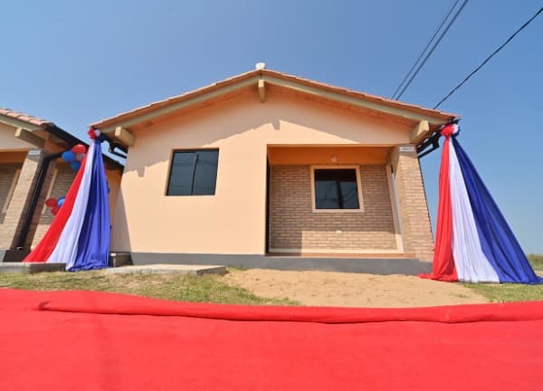 Che Róga Porã: El programa de viviendas de Santiago Peña sin avances concretos